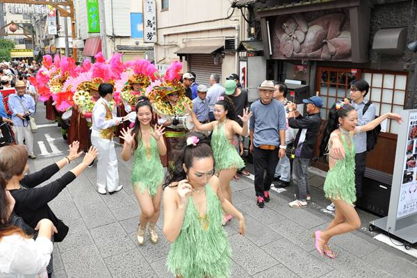 野毛大道芸2014オータムフェスティバル横浜泥酔 - 楽天ブログ