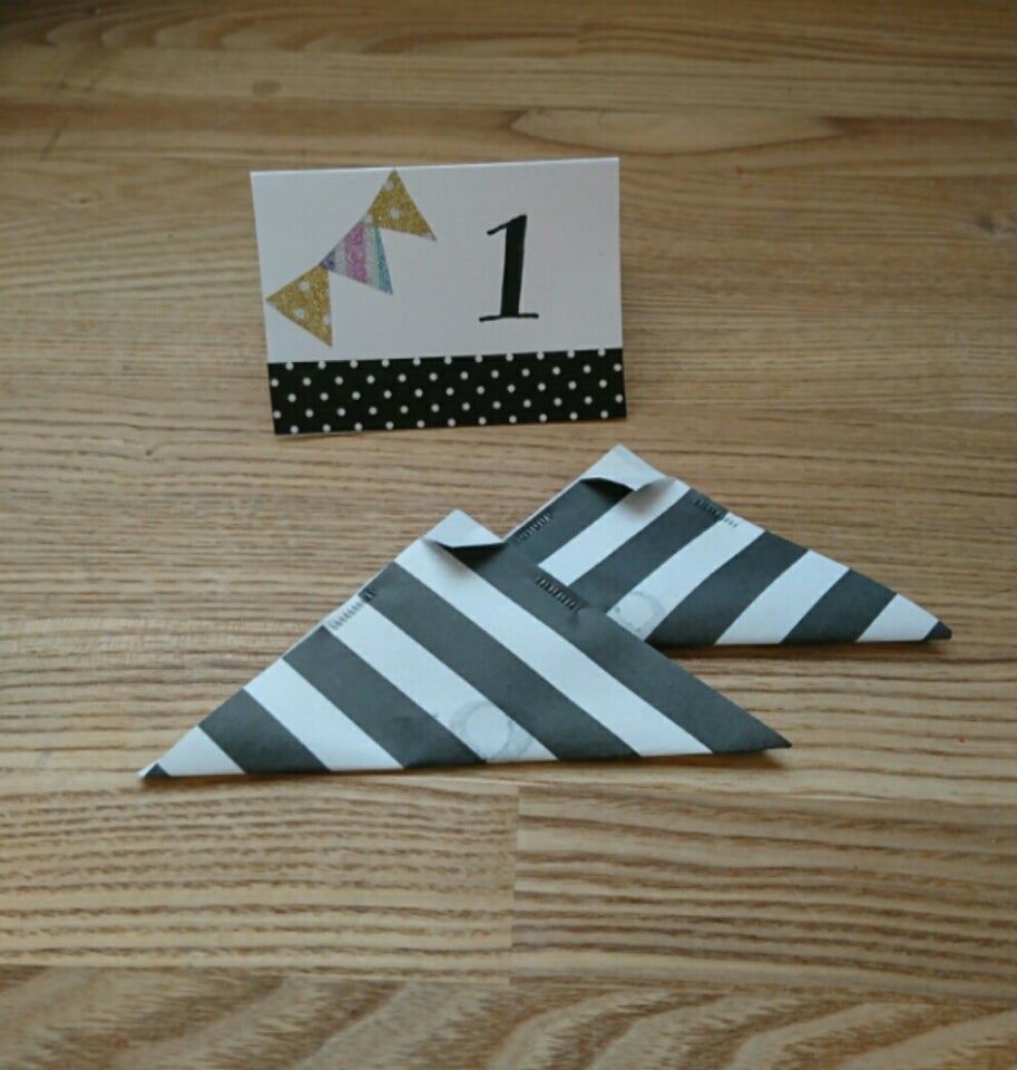 盛り上がること間違いなし！！遊びゴコロ満載のくじ付き席札♪ - おしゃれな結婚式を綴るコラム ファルベ