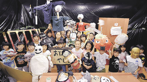 文化祭 お化け屋敷の仕掛けと作り方。怖い小道具や驚かし方アイデアなんでも情報発信局