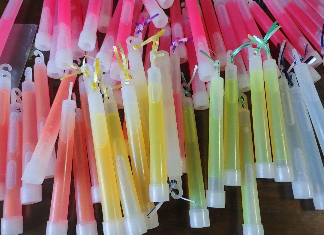 サイリウム 小物入れ ペン立て ペンライト ドレス当て サイリウムケース グレーの通販 by shopラクマ