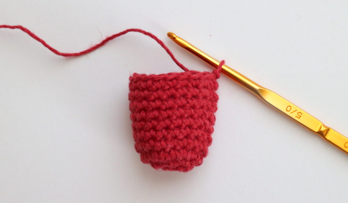 かぎ針編み無料編み図「サンタブーツ」 クリスマス オーナメントかぎ針編みレシピ・無料編み図 Roniqueロニーク