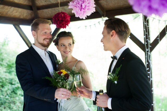 結婚式でカフスボタンは必要？種類や正しい付け方、注意すべきマナーについて紹介結婚ラジオ結婚スタイルマガジン