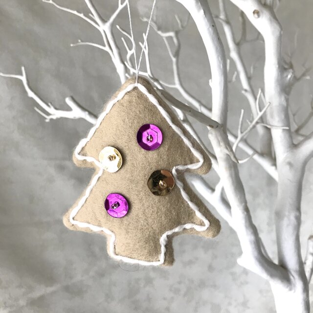 Amazon.co.jp: フェルト クリスマス オーナメント、クリスマス フェルト デコレーションクリスマスツリー用ソフトオーナメント ポータブルな小さなフェルトツリーオーナメント - 装飾的なクリスマス漫画の装飾、かわいいクリスマスの装飾、子供向けの収集価値のある置物