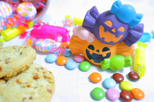 ハロウィンにちなんだ製作遊びアイデア〜いろんなオバケが大集合！〜保育と遊びのプラットフォーム ほいくる