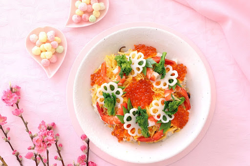 ひな祭りにちらしを食べるのはなぜ？由来と意味を解説 - macaroni
