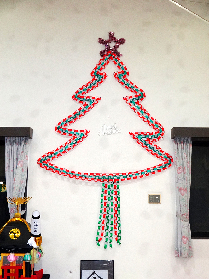 クリスマス100均DIY 毛糸で作るクリスマスツリ