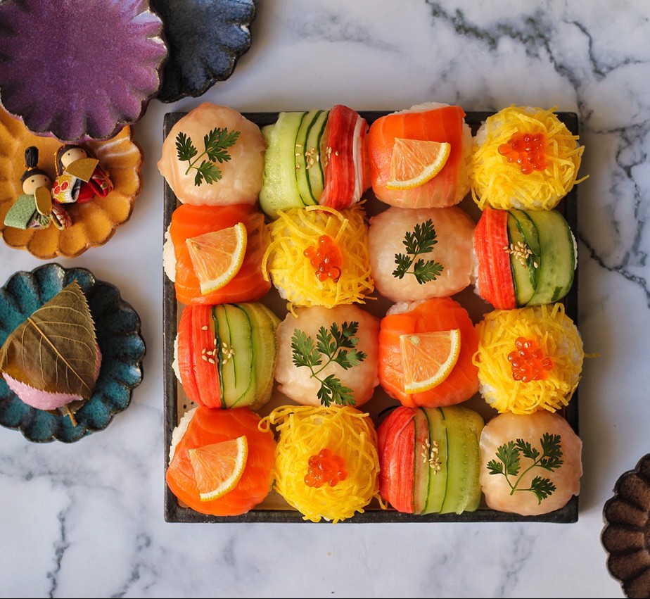 時間が無くても大丈夫♡ひな祭りに!簡単生ハム手まり寿司