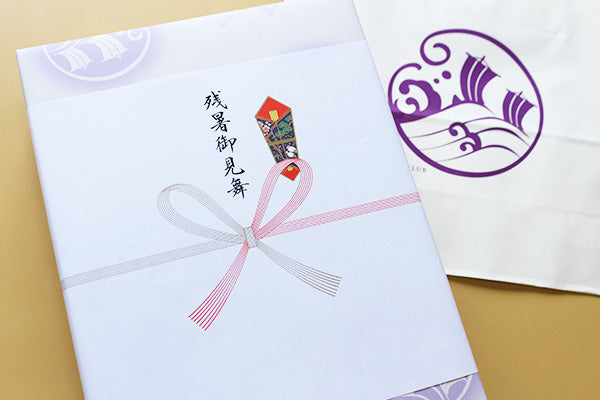 暑中見舞いと残暑見舞いの正しい熨斗の書き方・挨拶分の書き方 例文 をご紹介