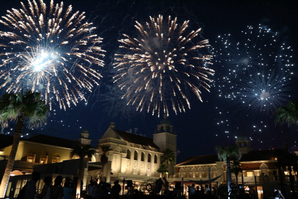 花火と音楽の競演観衆を魅了も雷雨で途中中止福岡
