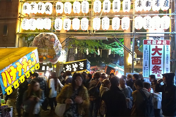 新宿 花園神社の酉の市に行ってきたよyomoyama.me