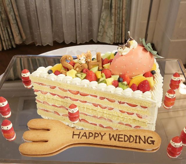 ミニウェディングケーキ」のアイデア 16 件ミニウェディングケーキ, ウェディングケーキ, ウェディングケーキ デザイン