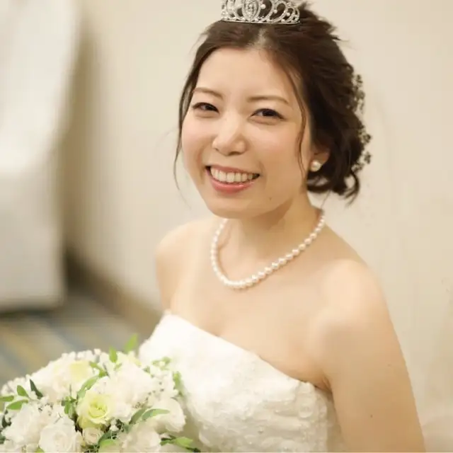 1本焼きにかじりつく！ウェディングケーキの代わりに「まるごとバウムクーヘン」🎂marry マリー