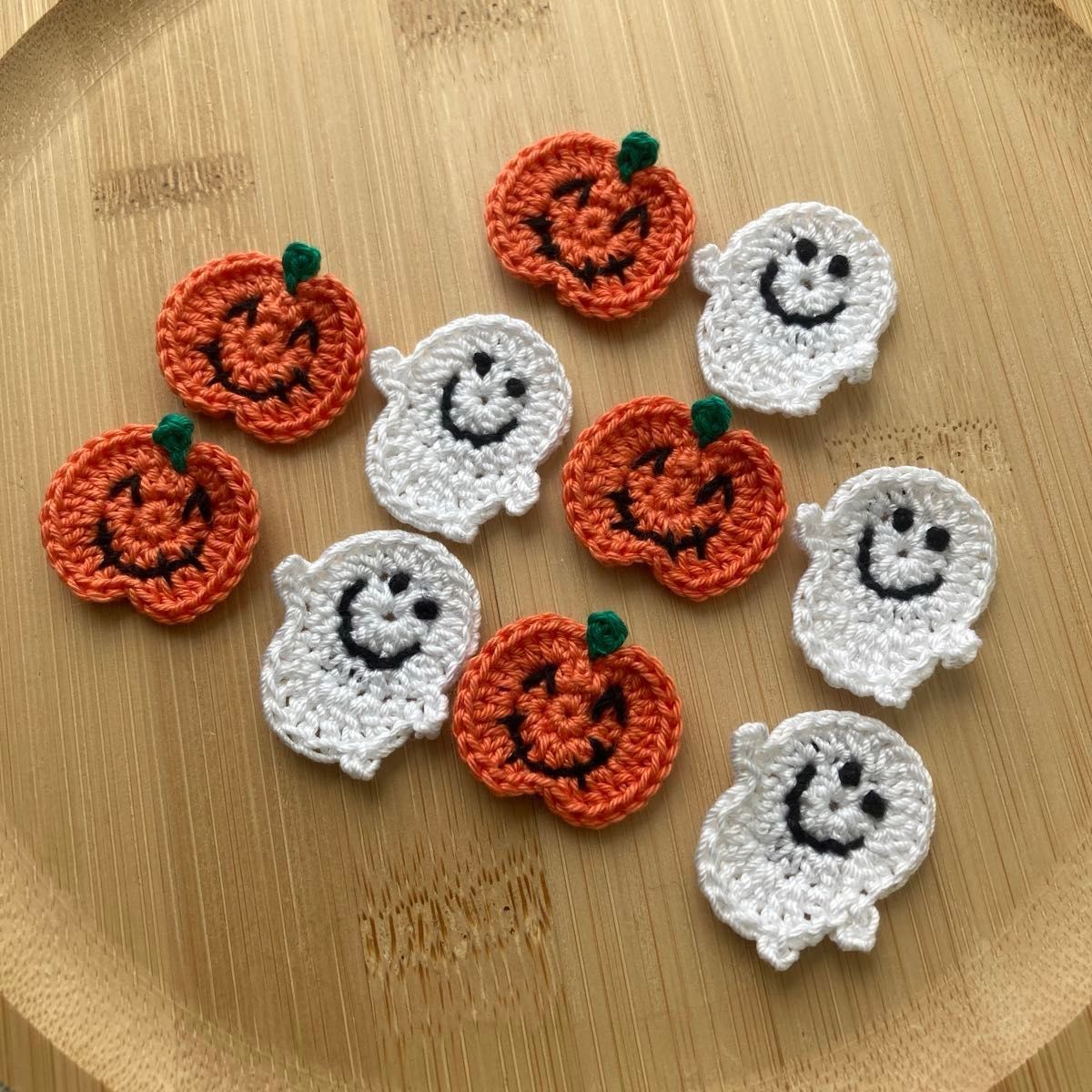 ハロウィンモチーフ編み おばけモチーフ編み かぎ針編み - メルカリ