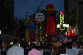 川口市 商店街がカラフルな七夕飾りで埋め尽くされる！ 川口七夕まつりが7月3日からスタート！ かわむぅ- エキスパート - Yahoo!ニュース