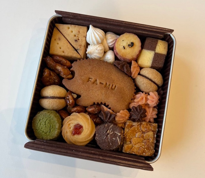 楽天市場ふるさと納税パティスリーエクスキーズ オリジナル鳥獣戯画クッキー缶クッキー クッキー缶 詰合せ ギフト かわいい スイーツ 人気鳥獣戯画 うさぎ 洋菓子 お菓子 京都 ふるさと納税 京都 : 京都府京都市