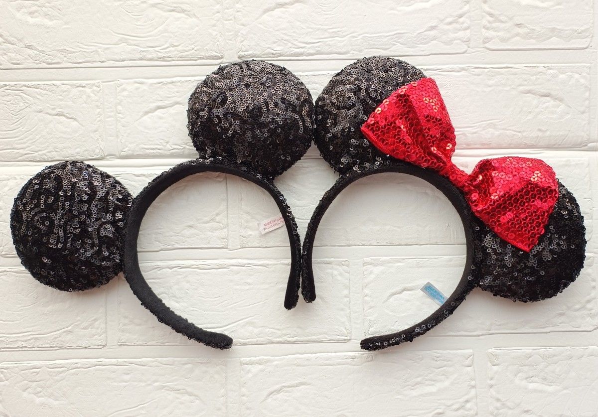 ディズニー スパンコール カチューシャ カラフル 四人でお揃い