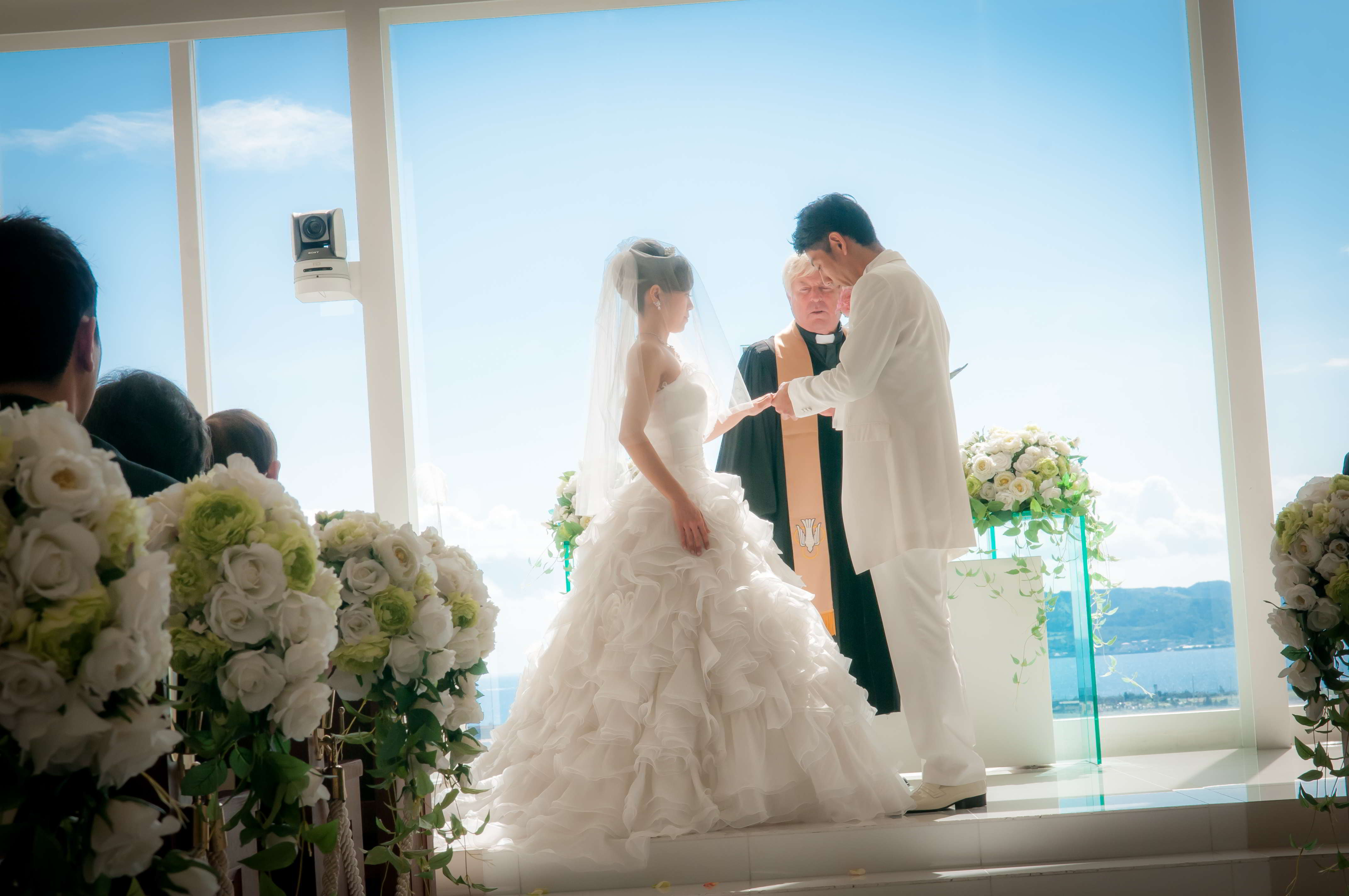 ご結婚式での「お色直し」の素敵な由来♡ブログウエディングザ・ピーク プレミアムテラス鹿児島県鹿児島市天文館の結婚式場・ゲストハウス 公式