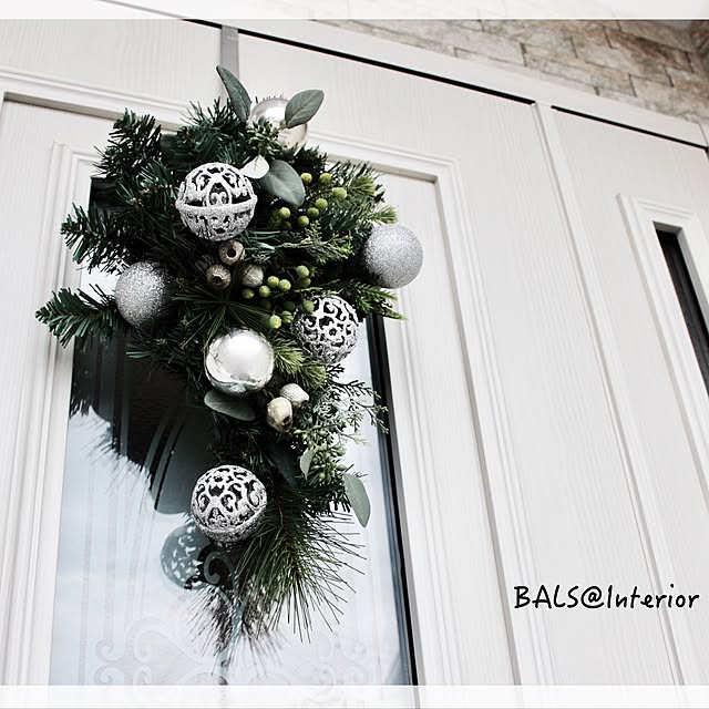 おしゃれなクリスマスリースおすすめはこれ！飾ると気分が盛り上がるプレゼントで12月を楽しもうGLU:CK Floristik グリュックフローリスティーク