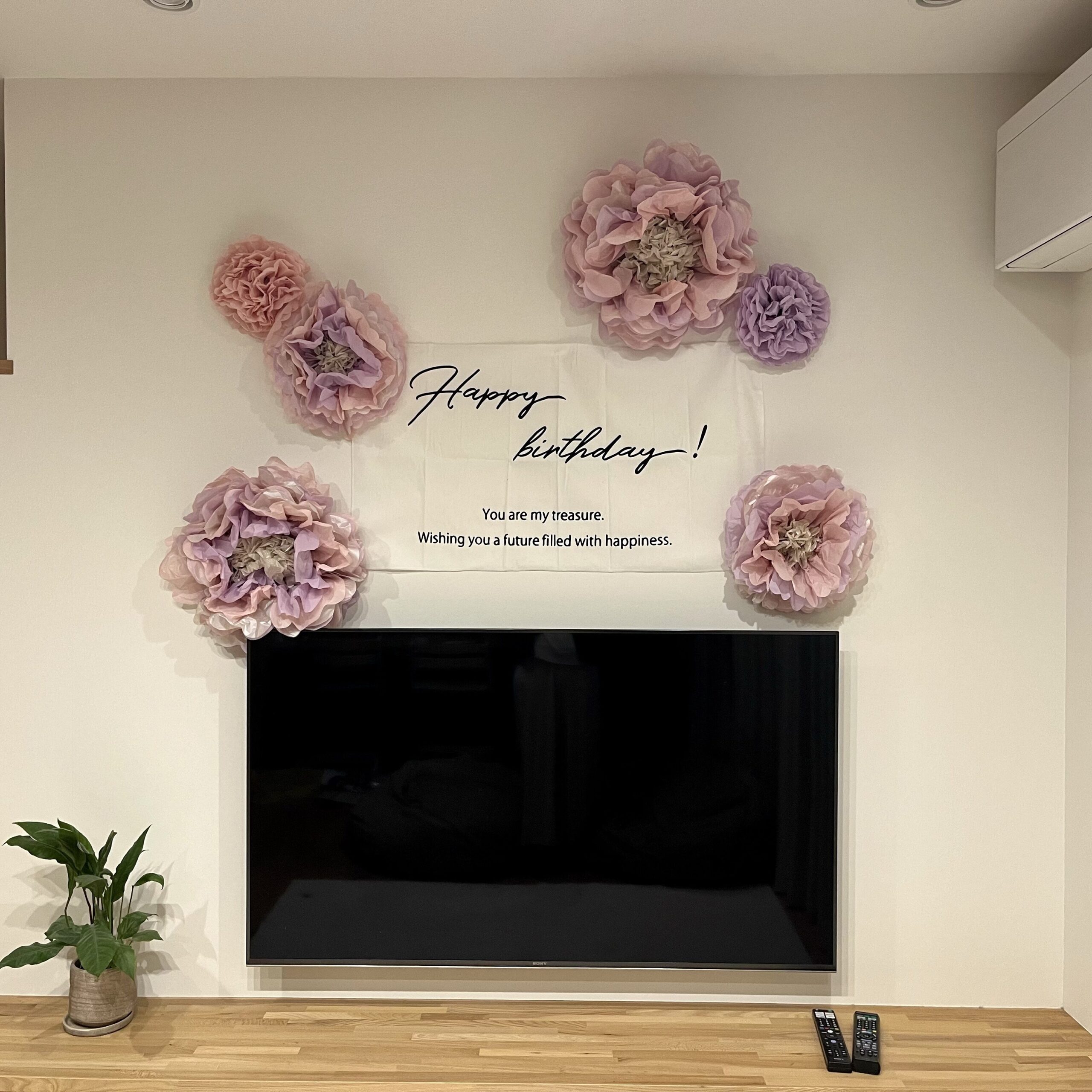 誕生日飾り付け中学生娘 大人っぽくておしゃれなペーパーフラワー＆タペストリーでお祝いをしましたUCHIの平屋