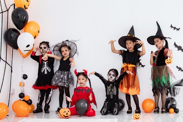 ハロウィンコスチューム夢、したたか。小4娘ひとりっこ子育て