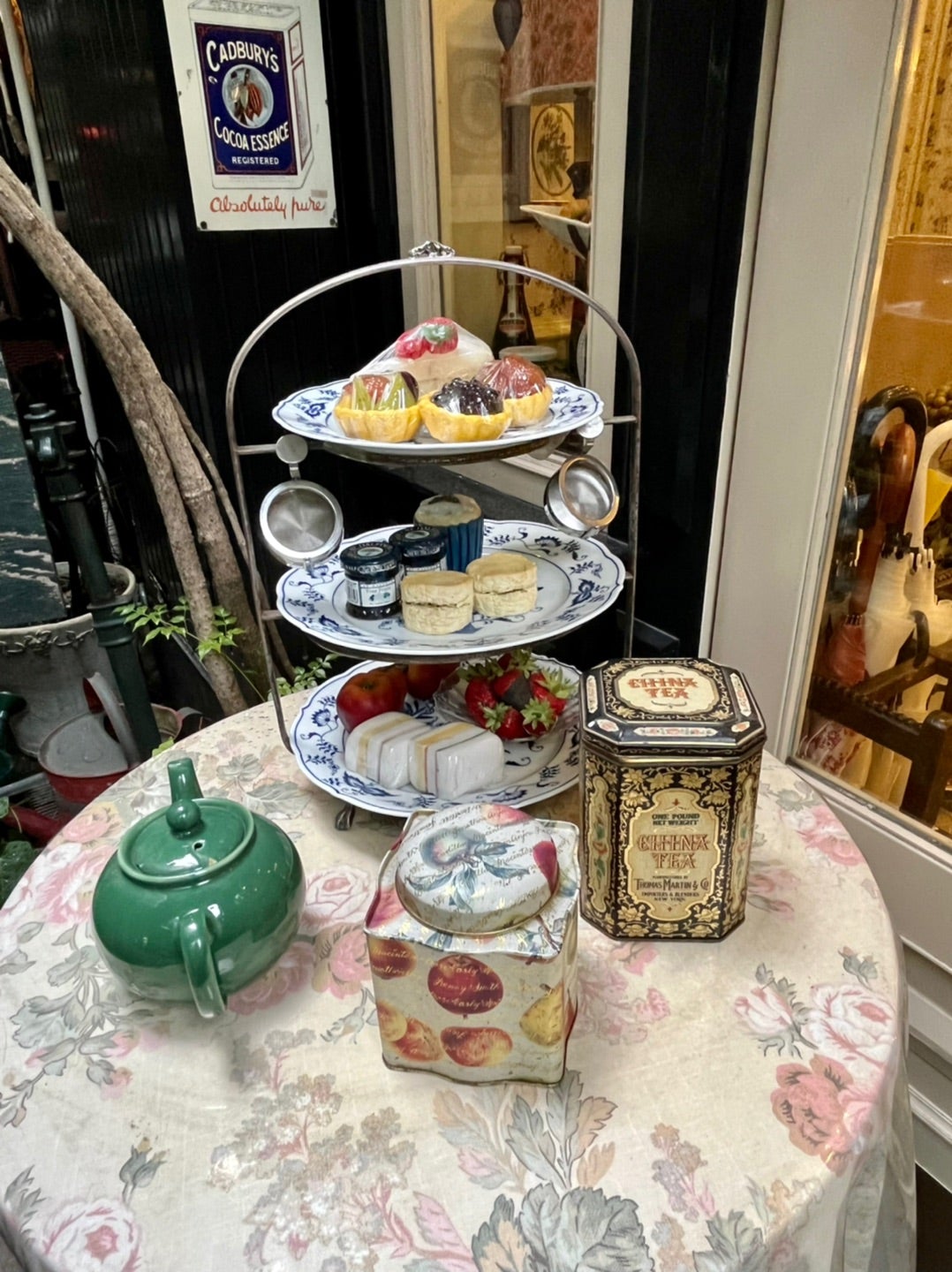 淀屋橋の英国喫茶 オールド・ローズ・ガーデンさんのアフタヌーンティー - チーズケーキマニアへの道!! 世界の味を発見しよう