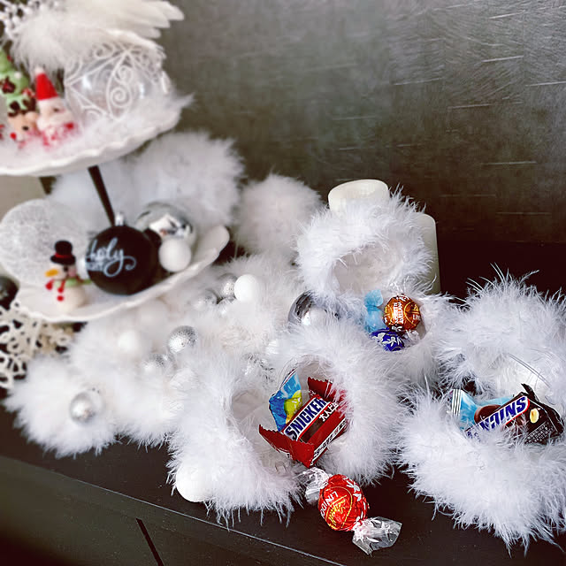 簡単クリスマス工作ガチャガチャ空カプセルでオーナメントボール - コドモアイ