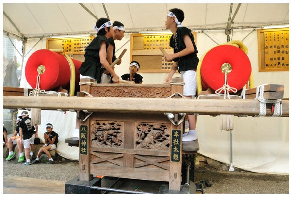 巨大な獅子の顔にびっくり！大阪の強力なパワースポット「難波八阪神社」夜景FANマガジン