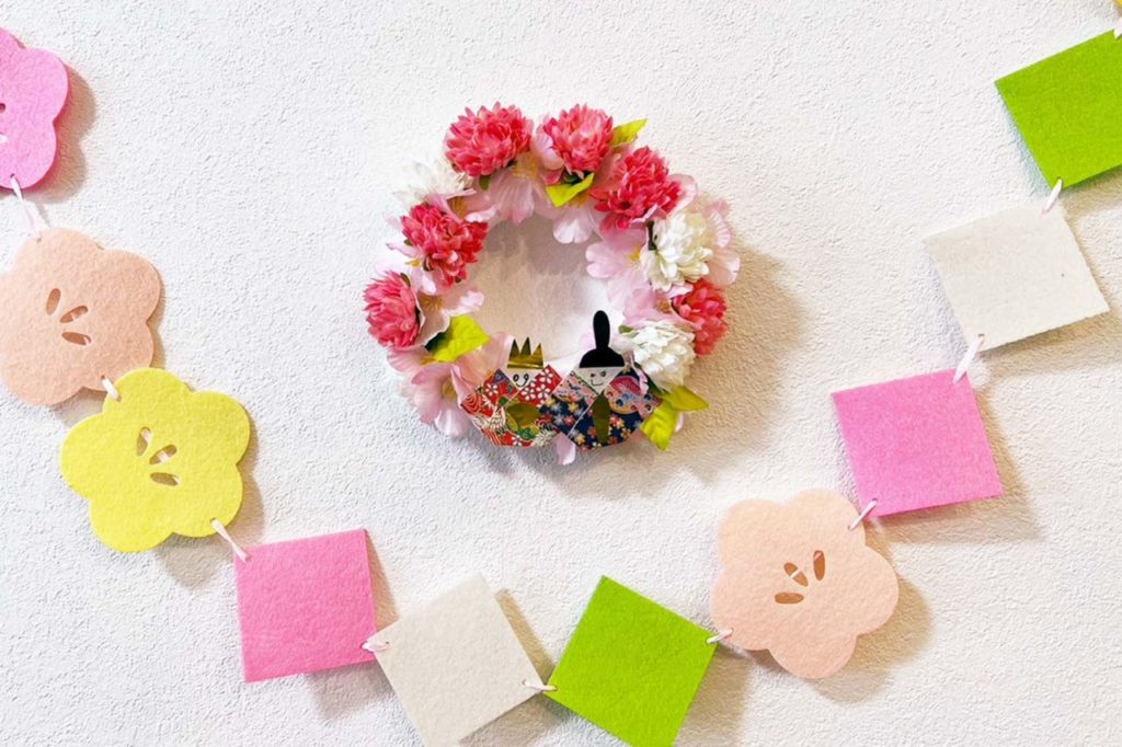 100均DIY ミニチュアお雛様がポイントのひな祭りリースの作り方