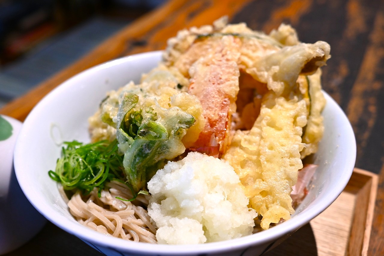 名物は豚串＆ごまかんぱち。魅惑のアテが揃う大手門の人気居酒屋 - RKB毎日放送