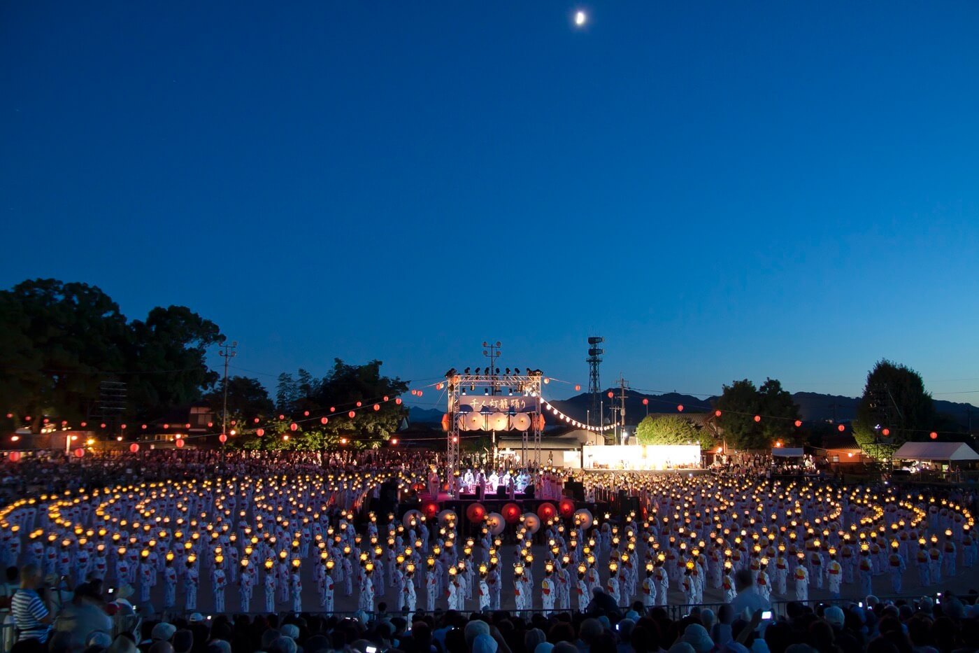 山鹿灯籠まつりNPO 日本の祭りネットワーク