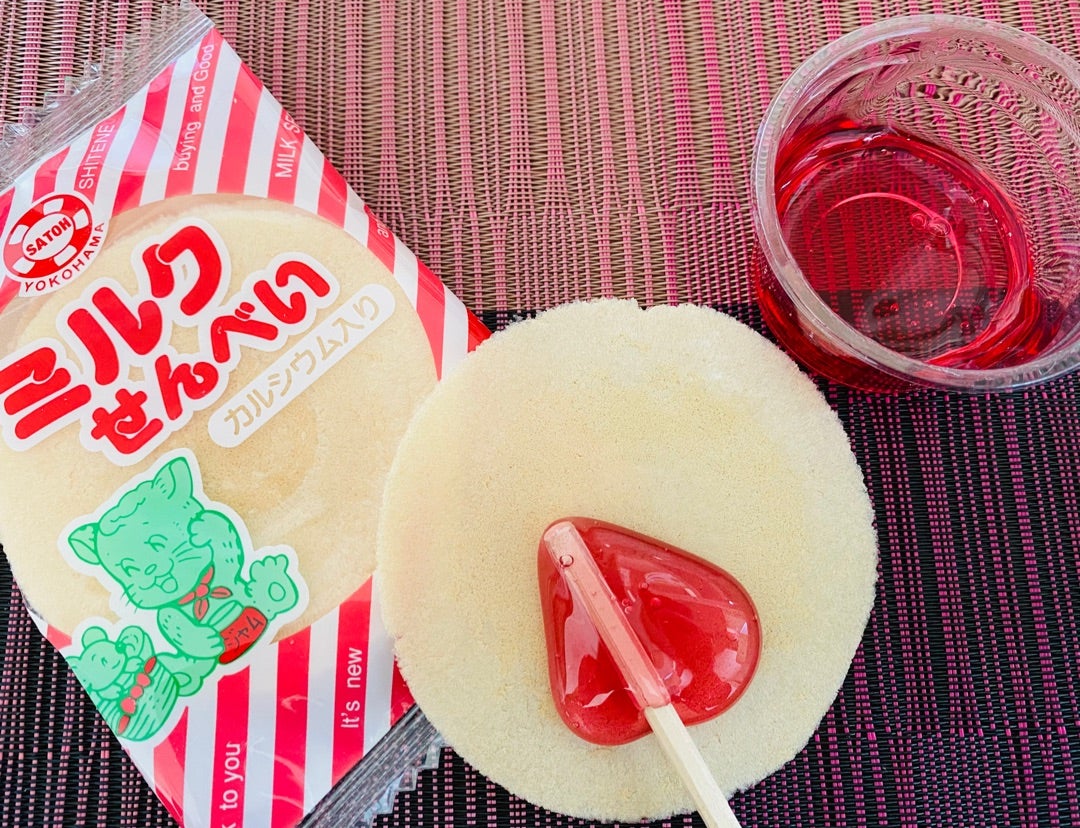 楽天市場 飴せんべい4枚入り×2袋 8枚 あめせんべい 青森南部せんべい 水飴を煎餅ではさみました。4つに割ると食べやすいです お茶請け おやつとしてお中元 母の日 敬老の日 お菓子 ギフト 贈り物 水飴 アメ 水あめ煎餅 飴煎餅 麦芽飴 : シェフ桑原 鴨とフォアグラ専門店