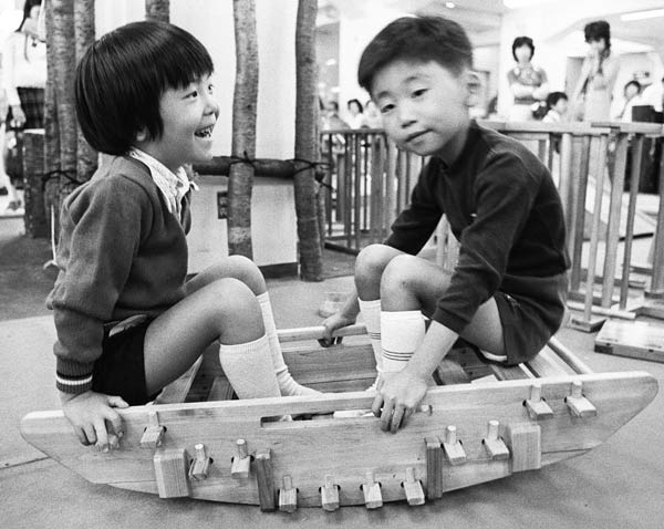 保存版 学生時代に流行った懐かしの遊びランキング昭和〜平成の定番を総まとめ！ - Oscar オスカ