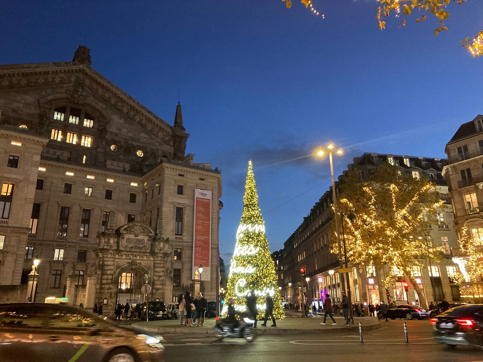 雪降るクリスマスの風景 cartoon christmas background イラスト素材illustpost