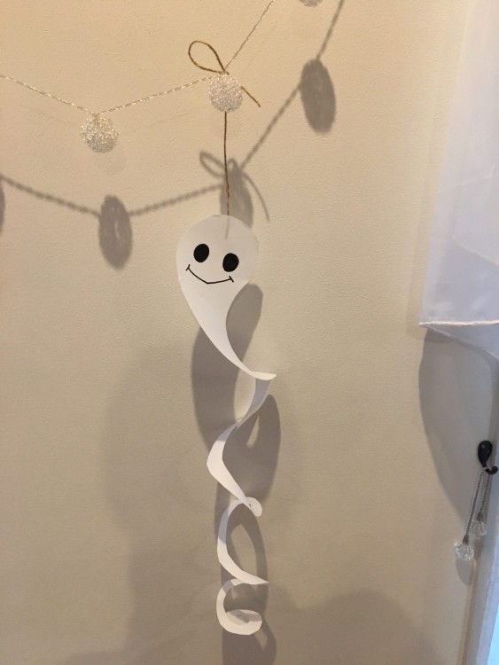 ハロウィン 吊るし飾り 作り方TikTok
