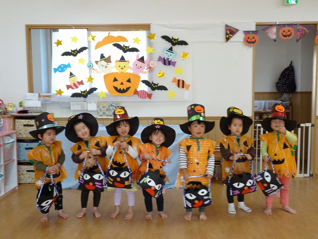 ハロウィン手作り仮装 保育TikTok