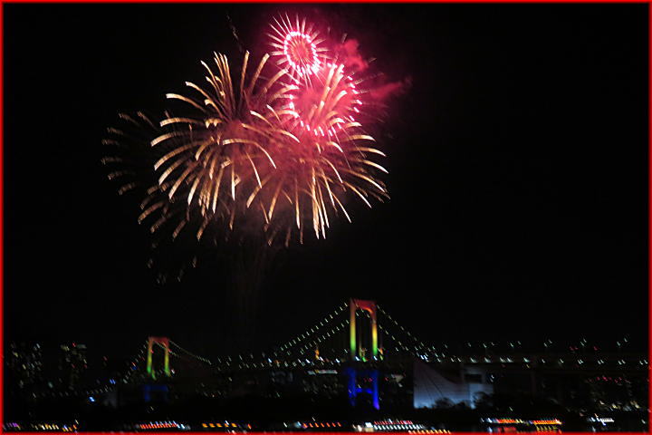 2024 「お台場レインボー花火」が12月開催！見える場所や見どころを紹介 - 日本の観光メディアMATCHA