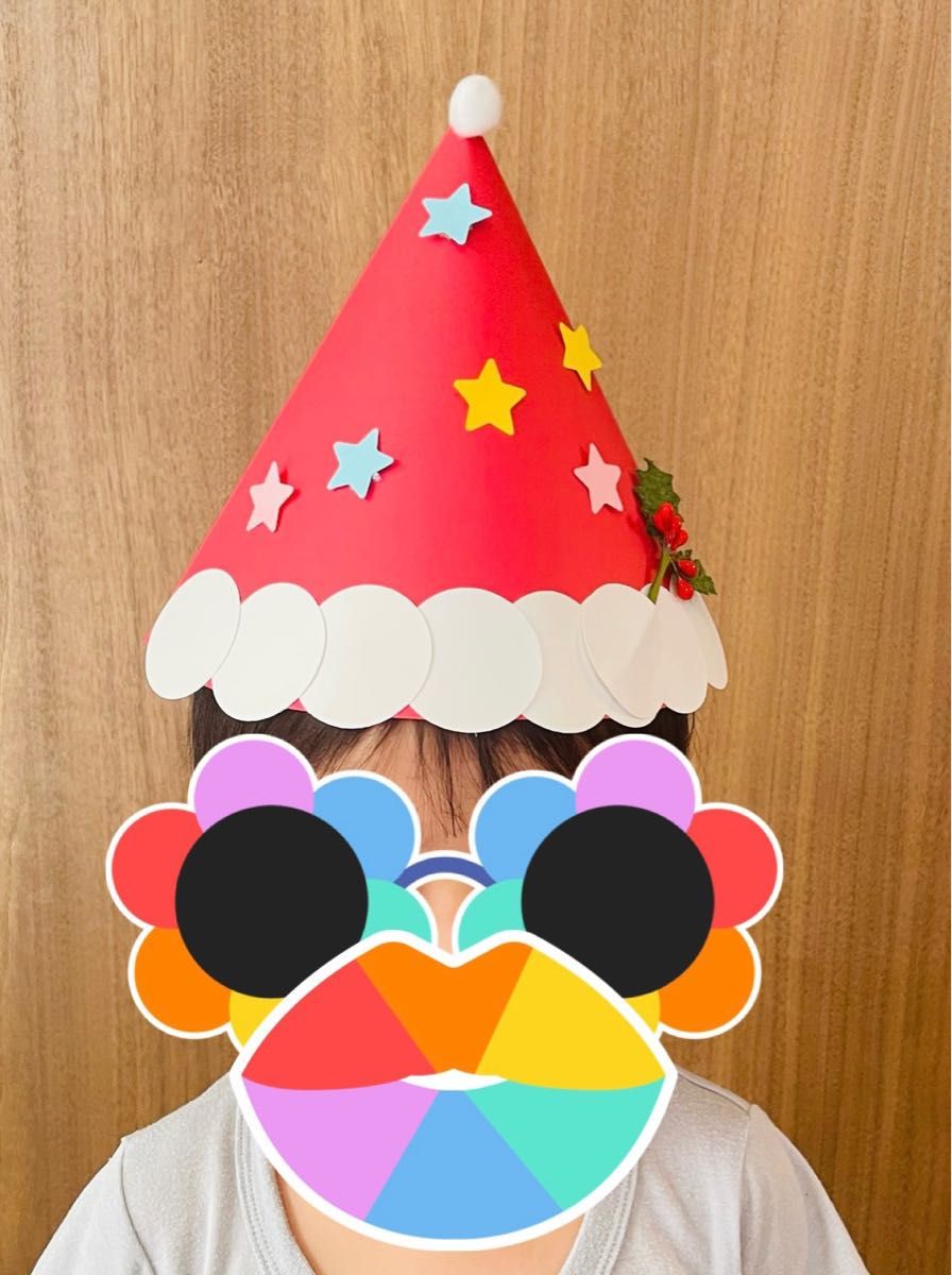 簡単 画用紙一枚でできる、可愛いサンタ帽子の作り方ほいくびより