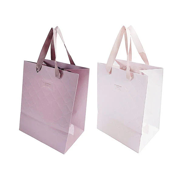 ダイソーで買える紙袋とギフトバッグ9選、110円でプレゼントを豪華に！ 100均 @DIME アットダイム