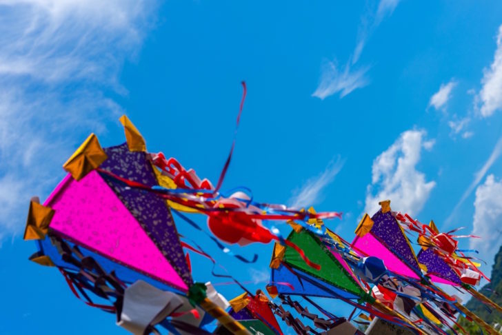 初盆提灯 はつぼんちょうちん とは。選び方や飾り方も解説 - 家族葬のファミーユ Coeurlien