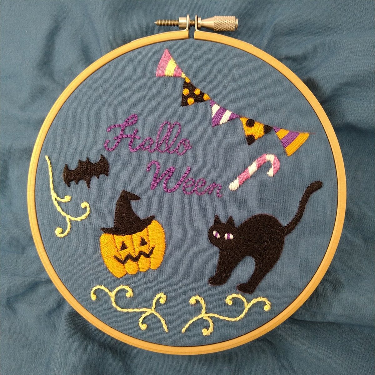 刺繍図案の通販ハロウィンクロヤギシロヤギ