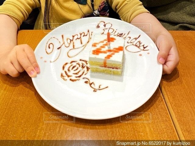 バースデープレート 文字書き方TikTok