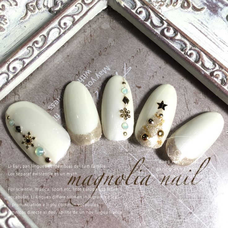 ホワイトクリスマスネイル☆ネイルR調布店山田
