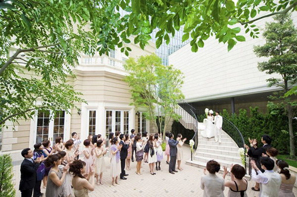 東京・神奈川でおすすめのガーデンウェディング会場ちょうどいい1.5次会・結婚式 会費ウェディングスタイル