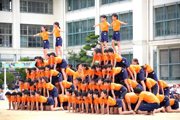 ３段ピラミッド無料イラスト素材素材ラボ