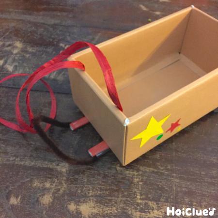 Amazon.co.jp: Eaasty ダンボール サンタそり 写真 Op 35.4インチ レッド サンタクロース クリスマス ソリ デコレーション ダンボールサンタそり スタンドアップ 装飾 写真 小道具 クリスマスパーティー ホリデー装飾 : おもちゃ