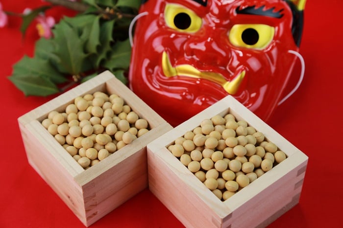 節分 アレンジ 飾り ヒイラギ 柊 豆 ナッツ 鬼 魔除け 厄除け 送料無料 造花 ヒイラギナンテン 置物 花ギフト商品詳細ブルーローズとレインボーローズお取寄せ通販 花樹有 かじゅある 山形の花屋