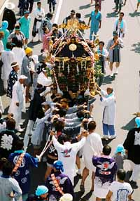 神輿の掛け声は「セイヤ、ソイヤ」、これを聞くと江戸っ子は熱く燃える 神田祭、最終回: 旅プラスの日記