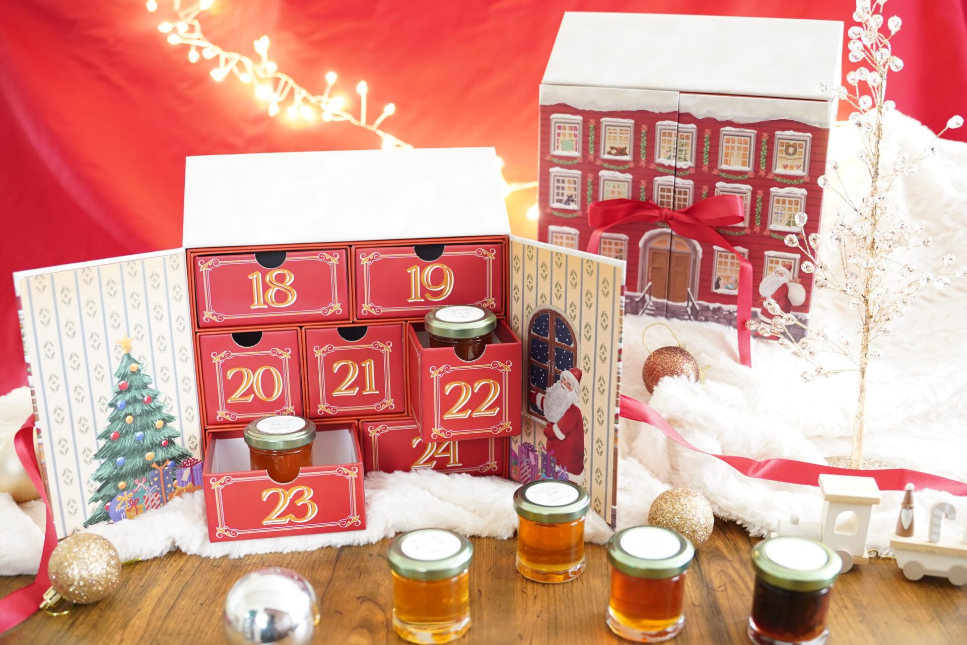 アドベントカレンダー タペストリー クリスマス サンタ サンタクロース フェルト 布 カレンダー 大きい 24日 壁掛け カウントダウン お菓子入れアドベント 飾りつけ 飾り 軽量 ポケット かわいいウォールステッカーのスクウェア