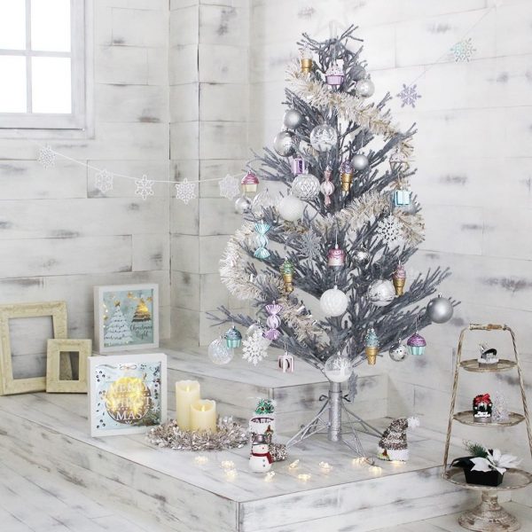 2022年版 ダイソーの人気クリスマスグッズ35選♪ ツリーや仮装アイテムも - macaroni