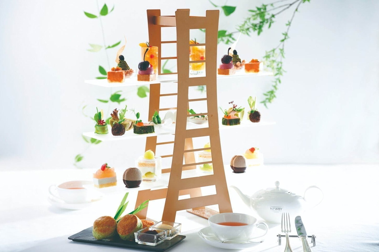 3,000円台で楽しむ“青い”アフタヌーンティーをカフェレス子がご紹介！ - フードマニア Food Mania by 旭屋出版